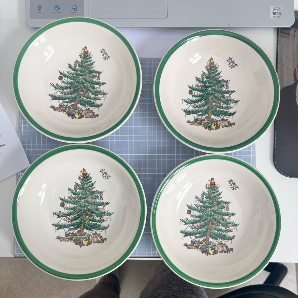 4 Spode Christmas Tree, salad bowls. Excellent pre owned displayed condition.
